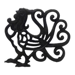 Country Rooster Tail Scrolls Trivet